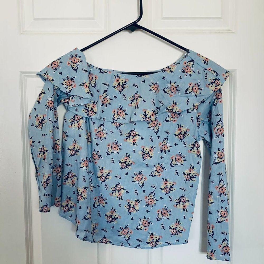 No Comment ◼️ Off the Shoulder Floral Blouse NWT